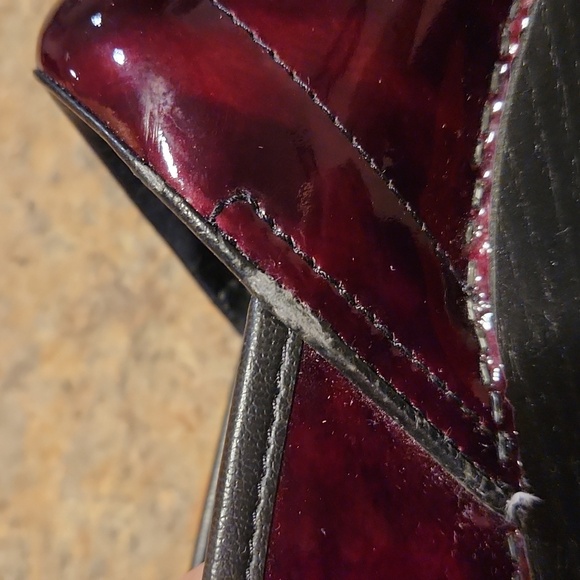 Dansko slip on clog shoe size 39 reddish/maroon color good work shoe - Picture 8 of 11